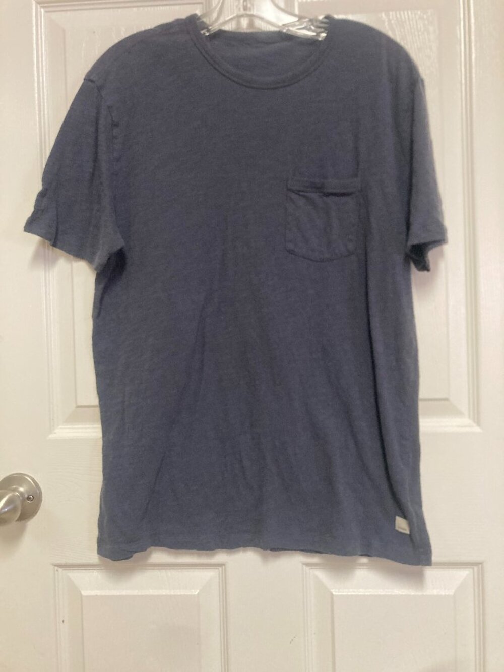 vuori pocket tee 100% Cotton blue size large men's